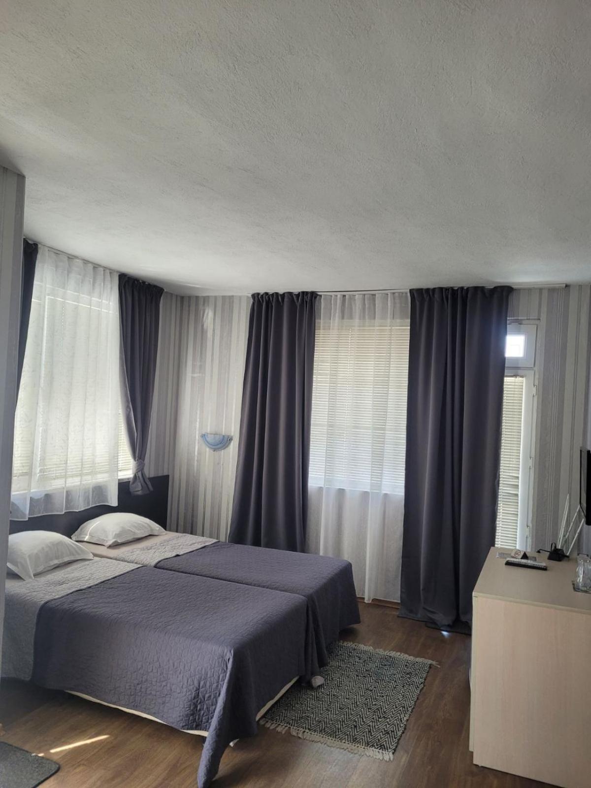 Guest House Taligarov Pomorie Eksteriør billede