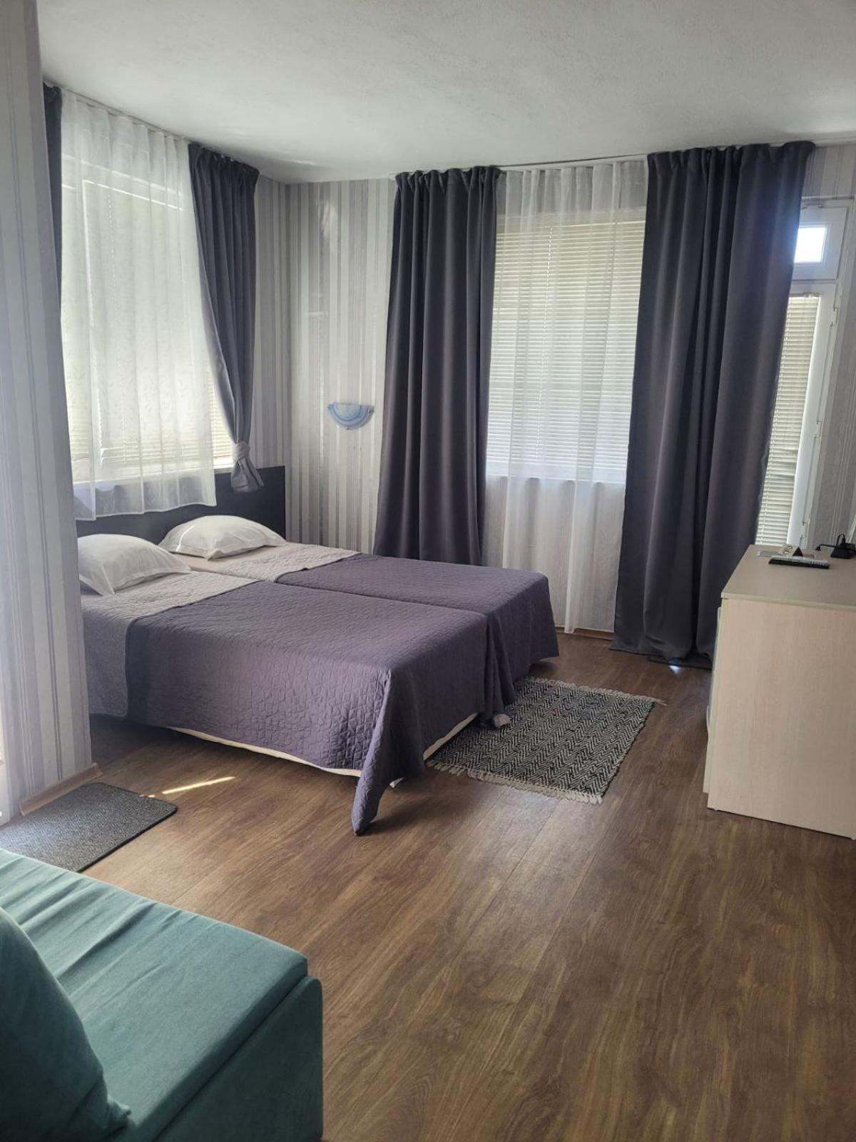Guest House Taligarov Pomorie Eksteriør billede